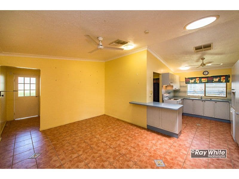 10 Pummell Street, Norman Gardens QLD 4701, Norman Gardens - Thumbnail 7
