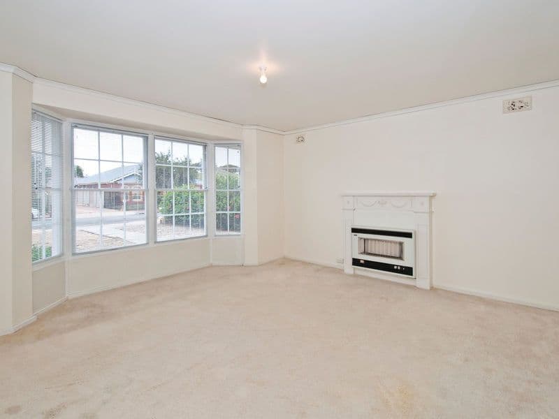 3 Colchester Drive, Doncaster East, VIC 3109, Doncaster East - Thumbnail 2