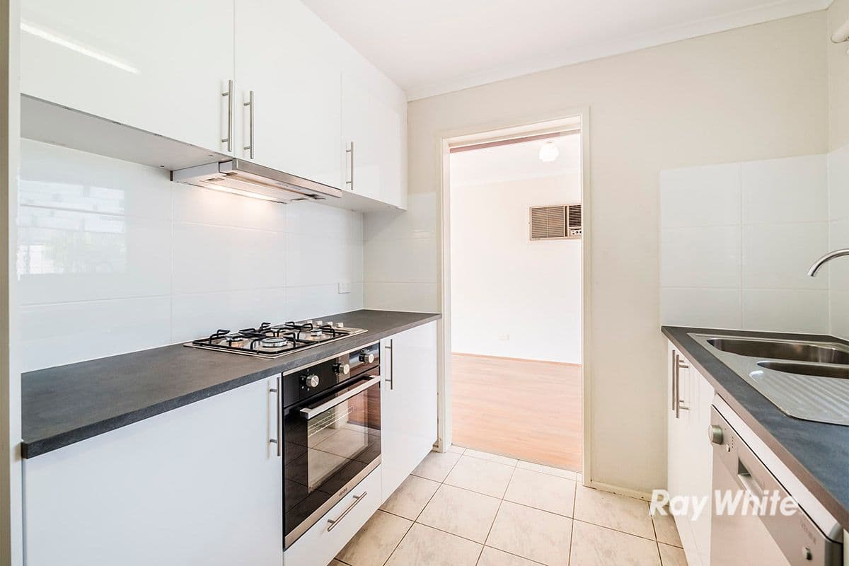 10 Balook Court, Cranbourne North VIC 3977, Cranbourne North - Thumbnail 3