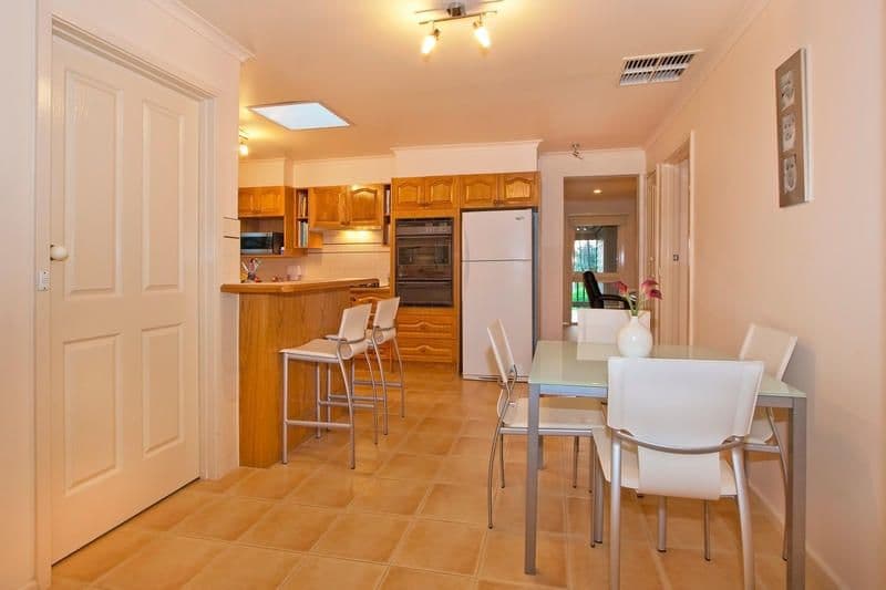7 Snow Court, THE BASIN VIC 3154, The Basin - Image 1