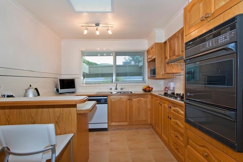 7 Snow Court, THE BASIN VIC 3154, The Basin - Thumbnail 3