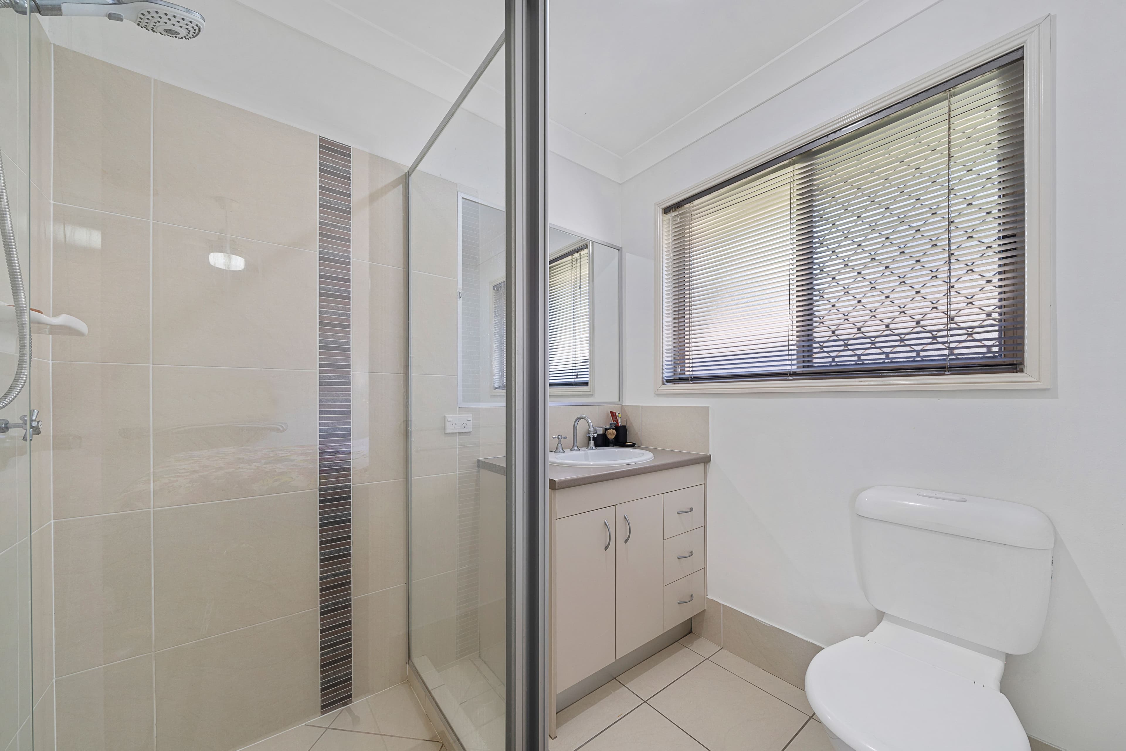 16 Webb Road, Loganlea QLD 4131, Loganlea - Thumbnail 5