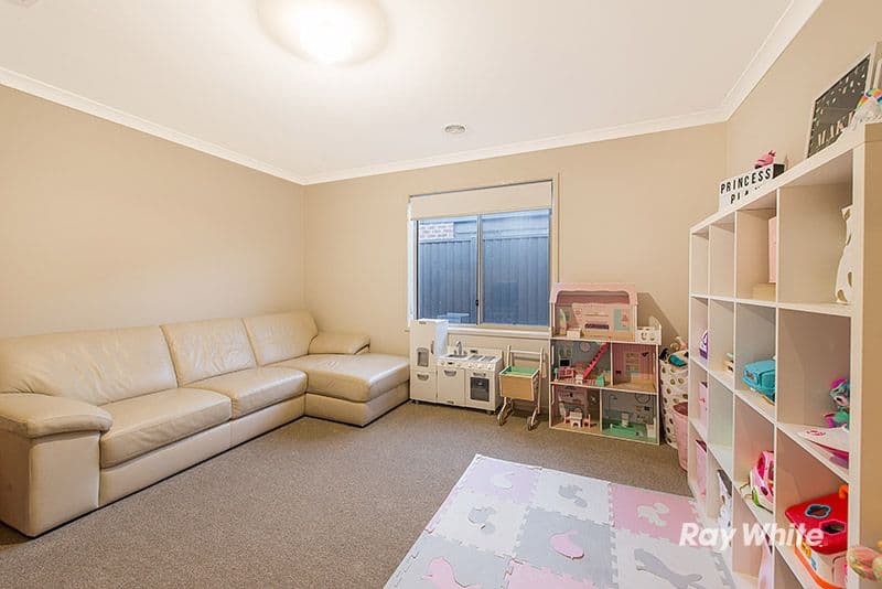 71 Elmslie Drive, Cranbourne East VIC 3977, Cranbourne East - Thumbnail 7