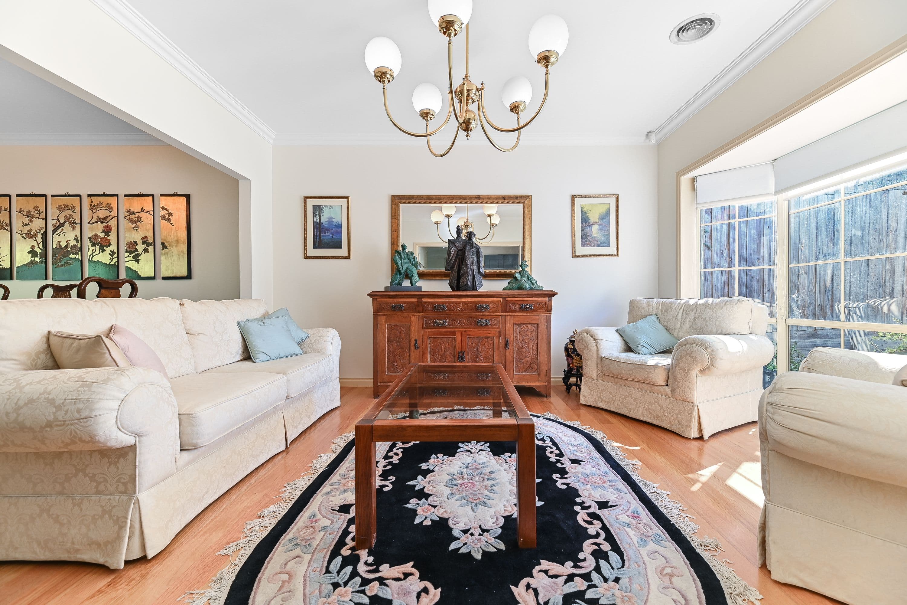 28 Russell Crescent, Mount Waverley VIC 3149, Mount Waverley - Thumbnail 2