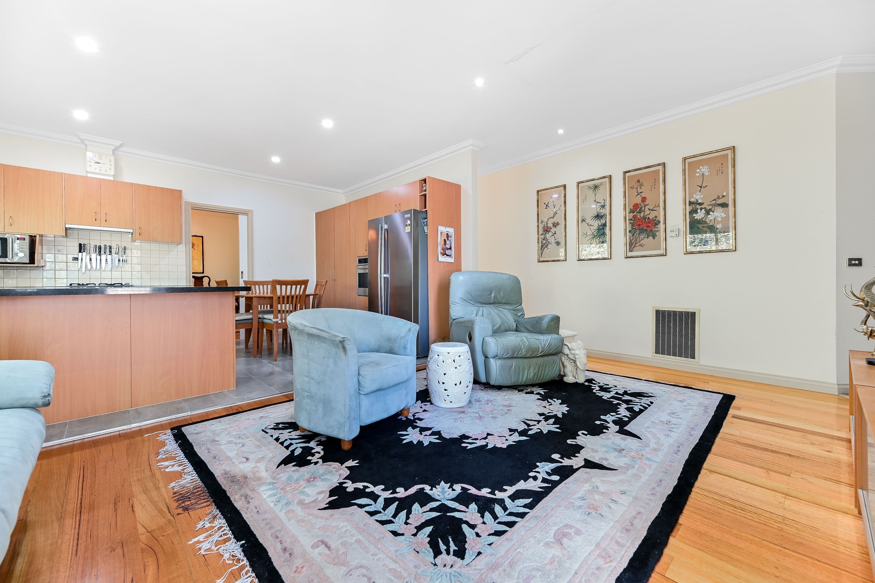 28 Russell Crescent, Mount Waverley VIC 3149, Mount Waverley - Thumbnail 5