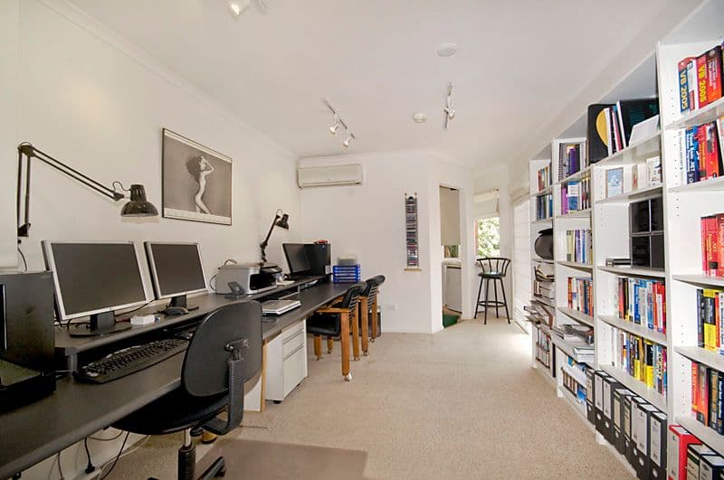37 Rosemary Street, CHADSTONE VIC 3148, Chadstone - Thumbnail 3
