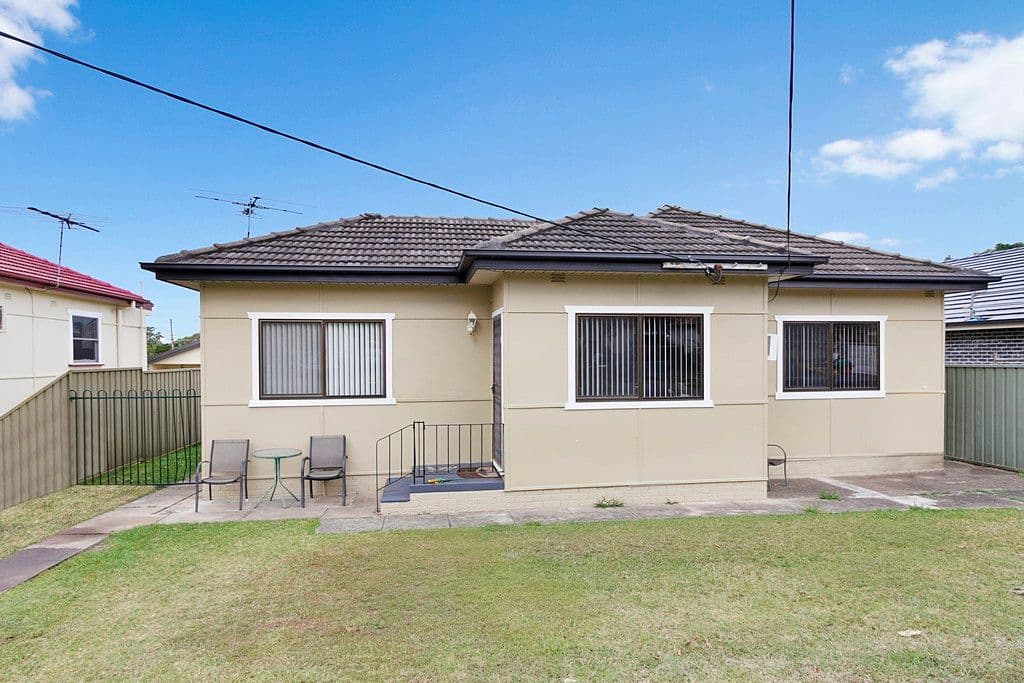 7 Mala Crescent, Blacktown - Image 1
