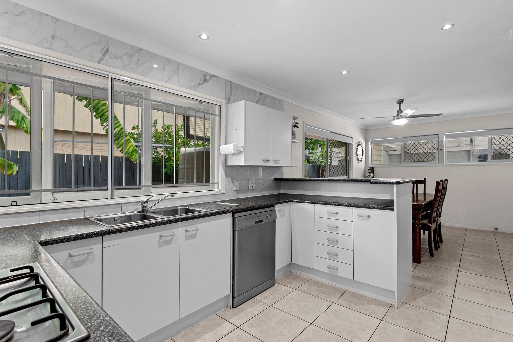 11 Durness Street, Kenmore QLD 4069, Kenmore - Thumbnail 5