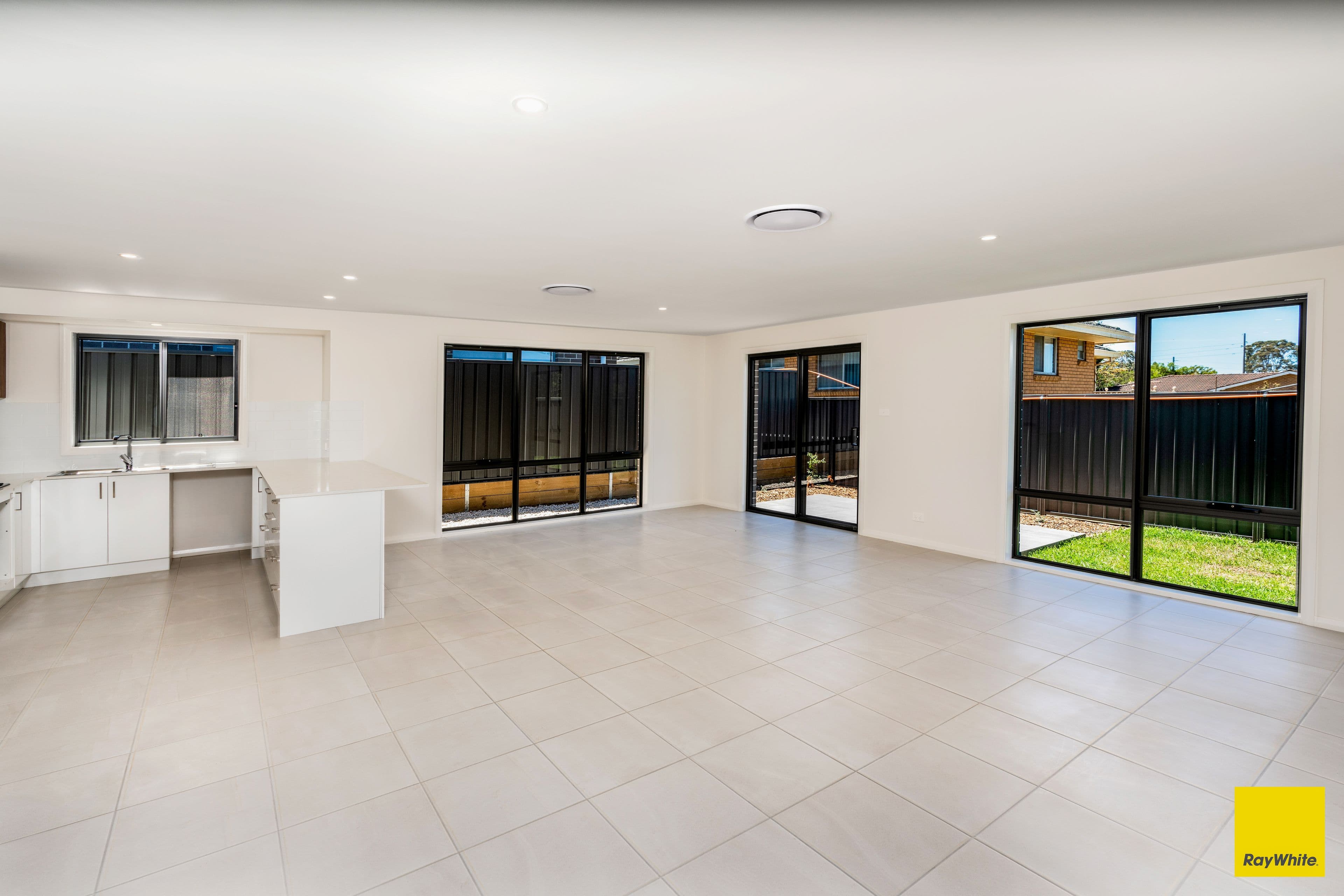 30/75 Yalwal Road, West Nowra NSW 2541, West Nowra - Thumbnail 2