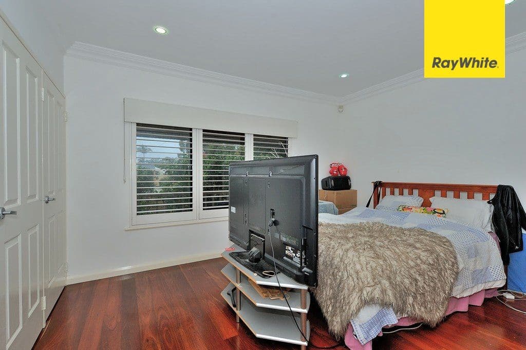 98 Whitfield Street, Bassendean WA 6054, Bassendean - Thumbnail 3