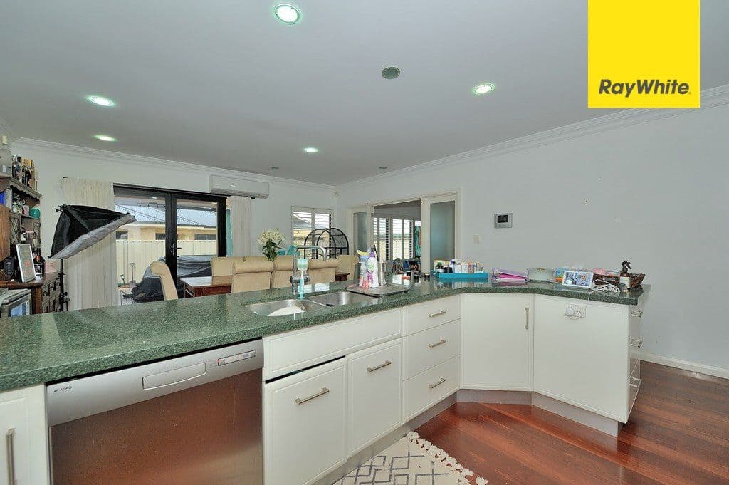98 Whitfield Street, Bassendean WA 6054, Bassendean - Thumbnail 7