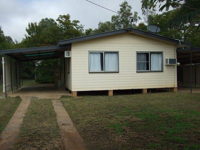 138 Thistle Street, BLACKALL QLD 4472, Blackall - Image 1