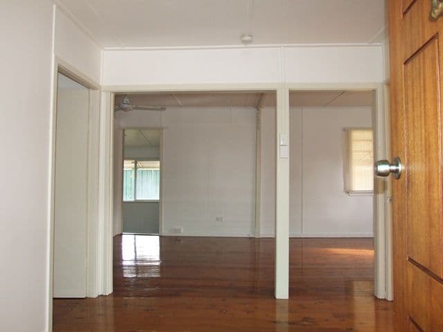 138 Thistle Street, BLACKALL QLD 4472, Blackall - Thumbnail 7
