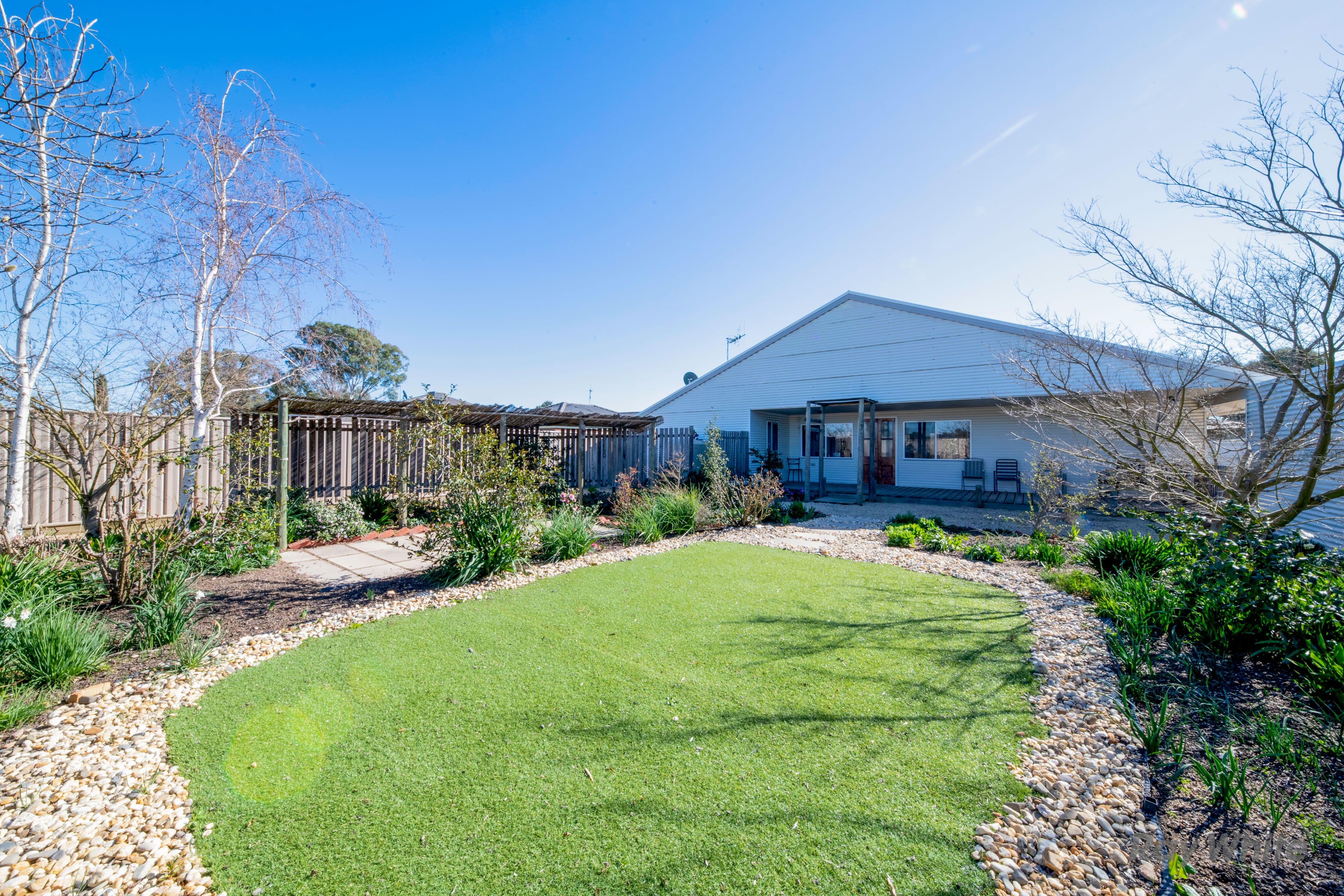 14 Amber Avenue, Benalla VIC 3672, Benalla - Thumbnail 3