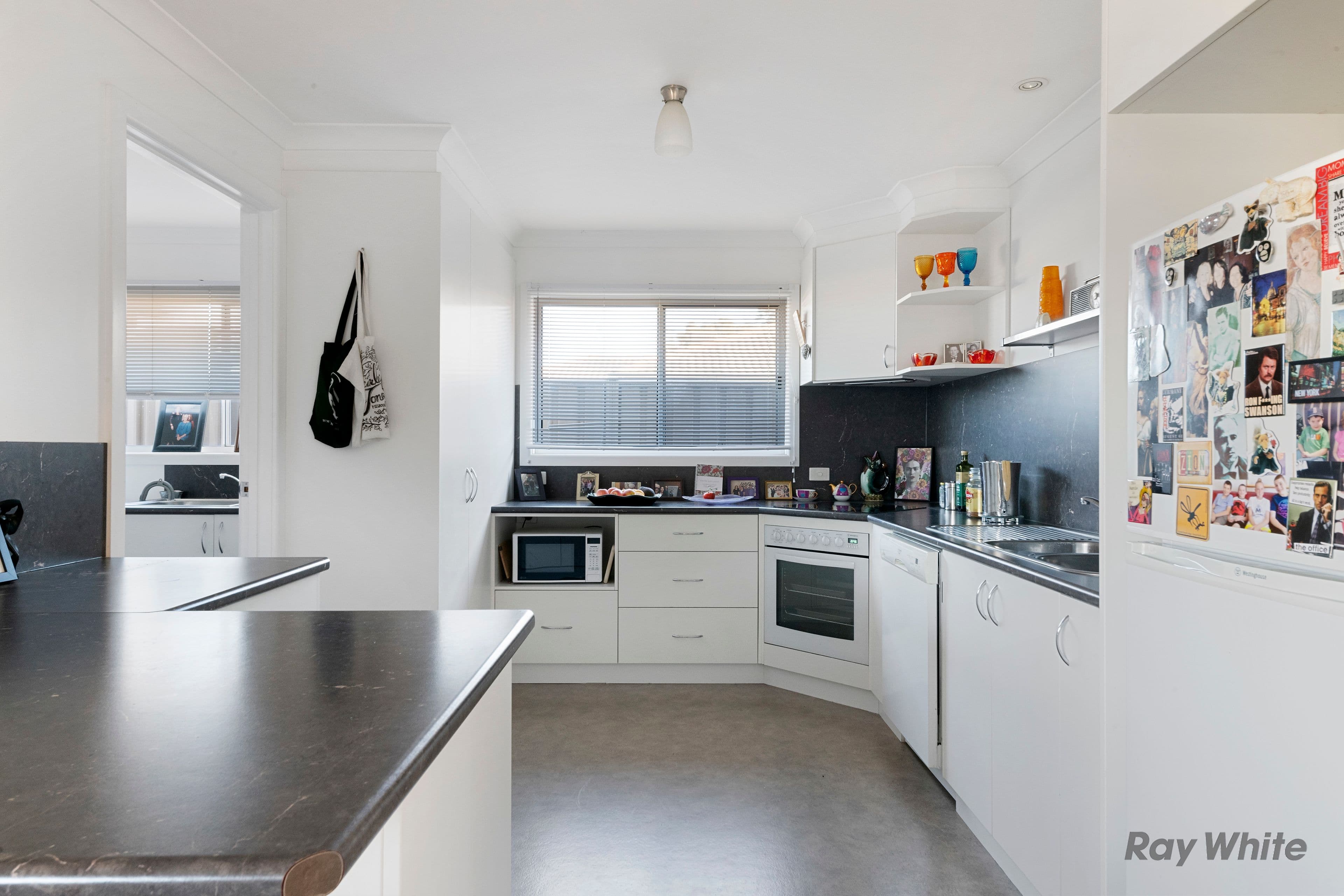 14 Amber Avenue, Benalla VIC 3672, Benalla - Thumbnail 5