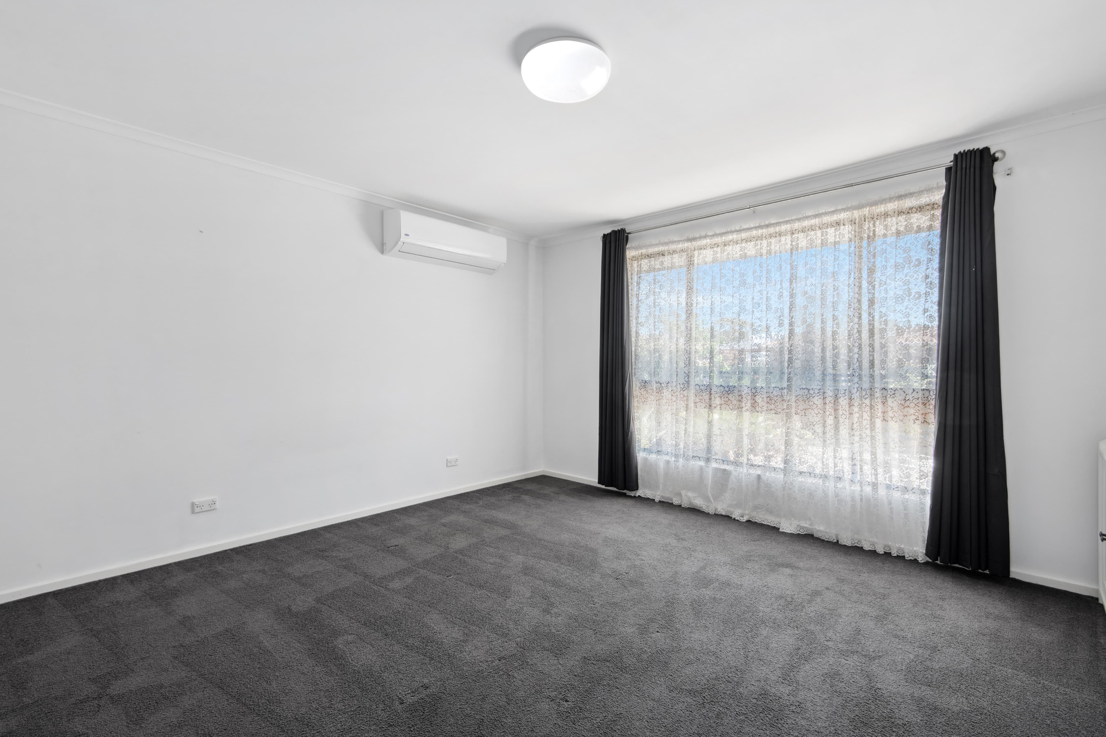 6 Raphael Crescent, Morphett Vale SA 5162, Morphett Vale - Thumbnail 3