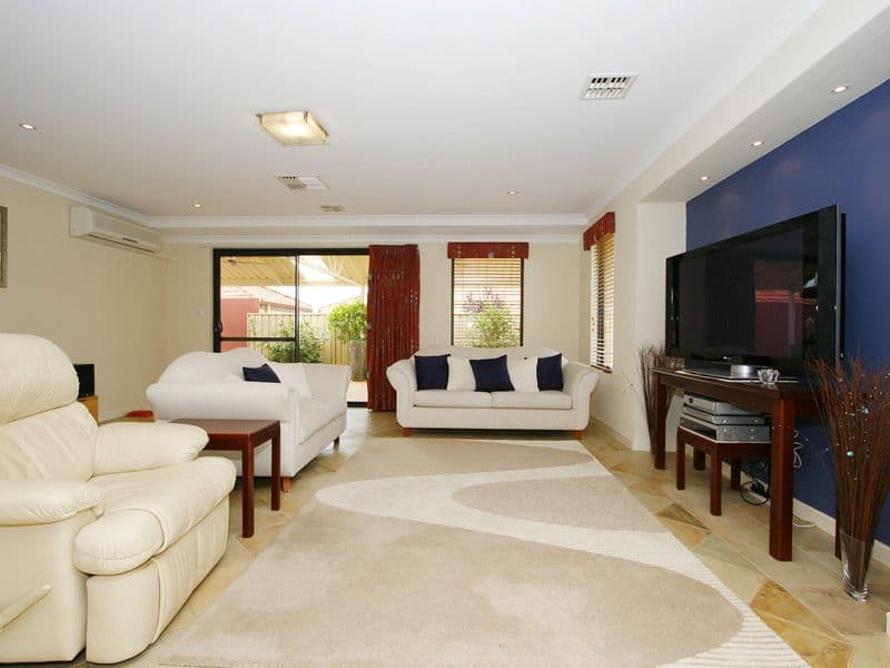 16 Gundaring Turn, CANNING VALE WA 6155, Canning Vale - Thumbnail 3