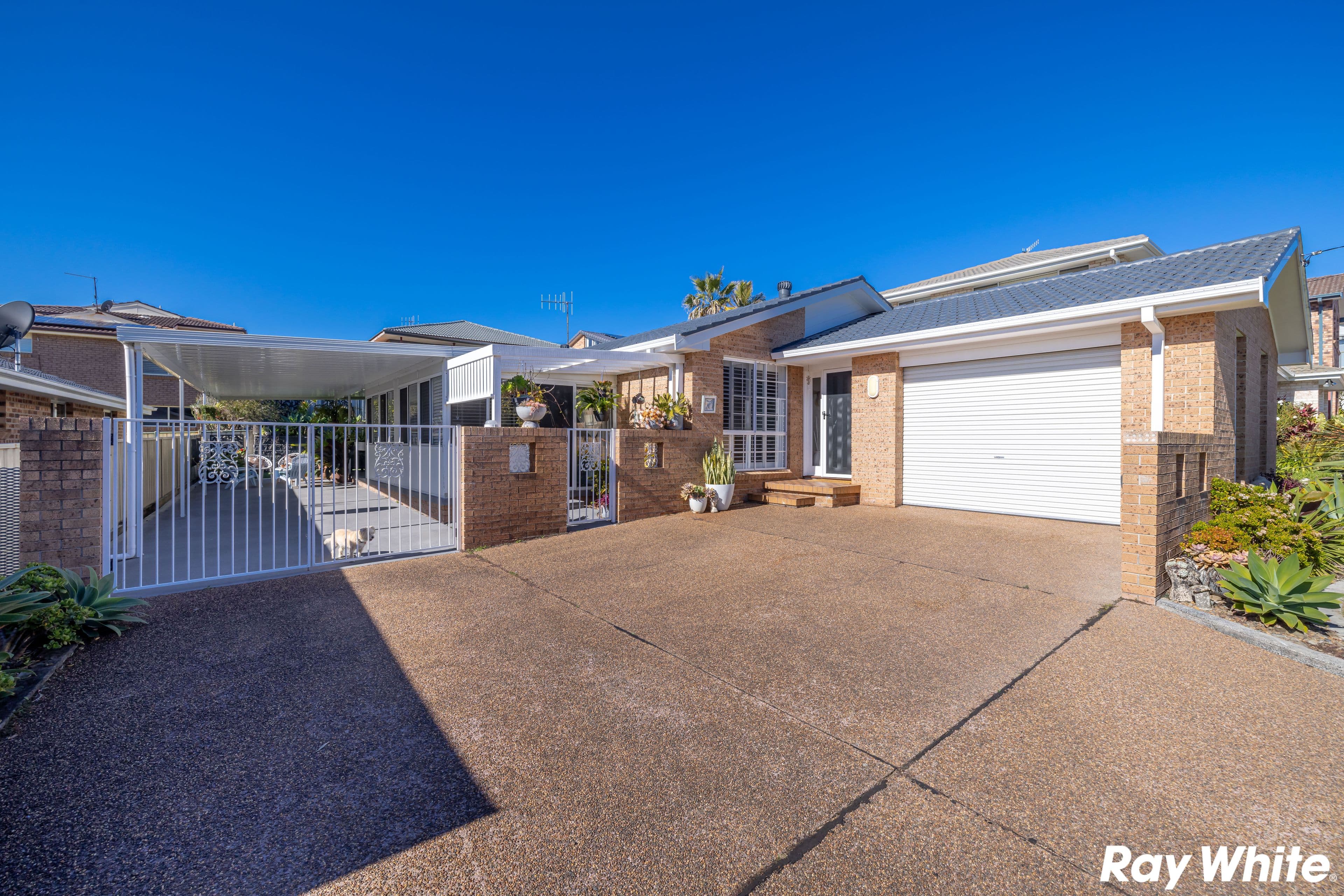 32 Lakeview Crescent, Forster NSW 2428, Forster - Thumbnail 2