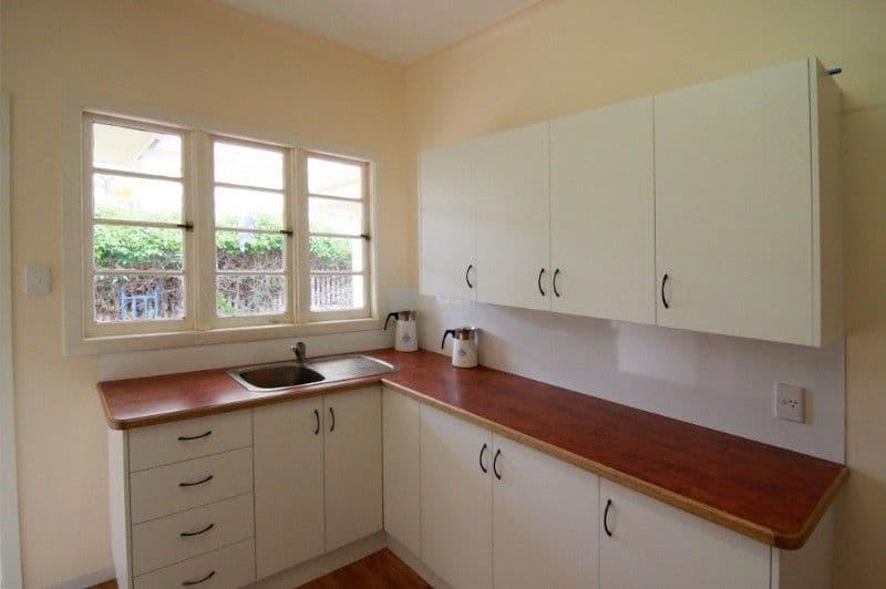 31 Beelbee Street, HARRISTOWN QLD 4350, Harristown - Thumbnail 2