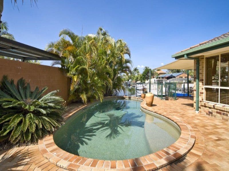 5 Erave Avenue, RUNAWAY BAY QLD 4216, Runaway Bay - Image 1