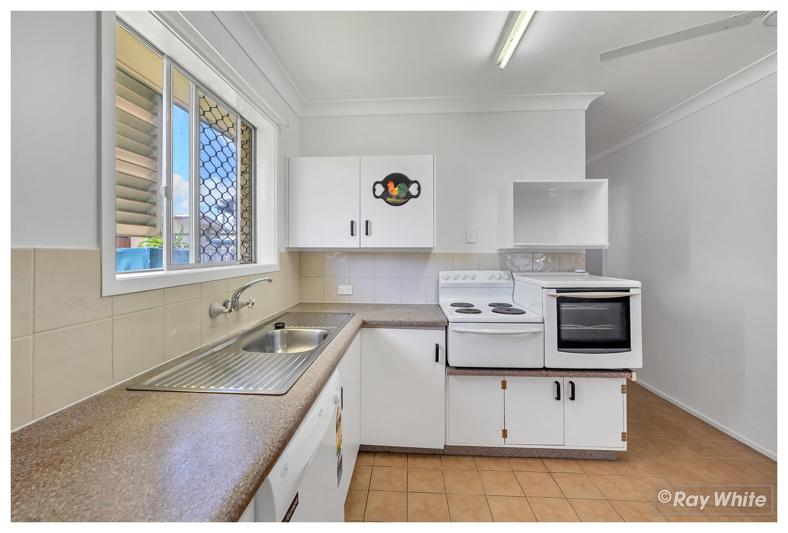 6 Coolsetti Avenue, Yeppoon QLD 4703, Yeppoon - Thumbnail 7
