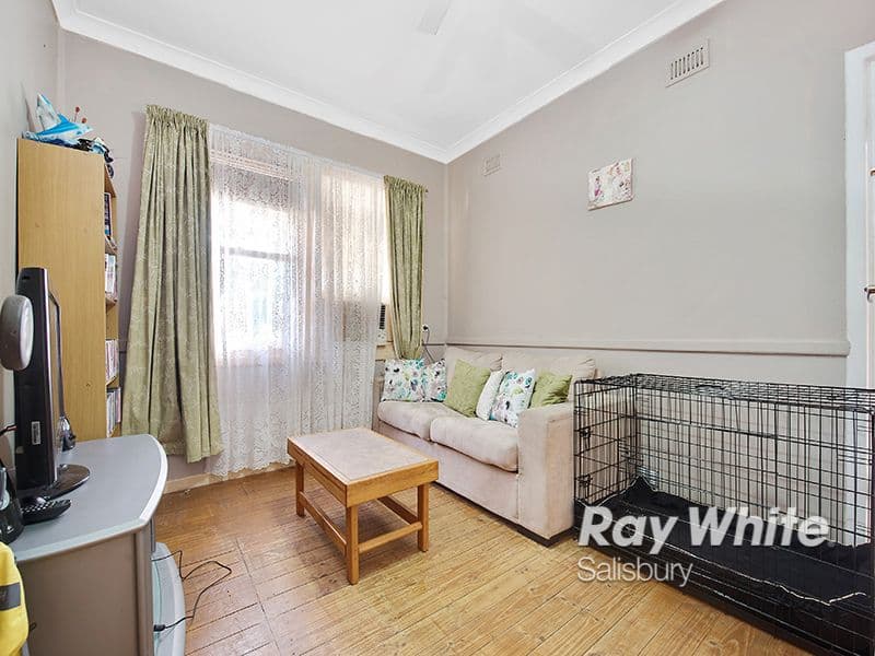 27 Pertwood Road, Elizabeth North SA 5113, Elizabeth North - Thumbnail 2