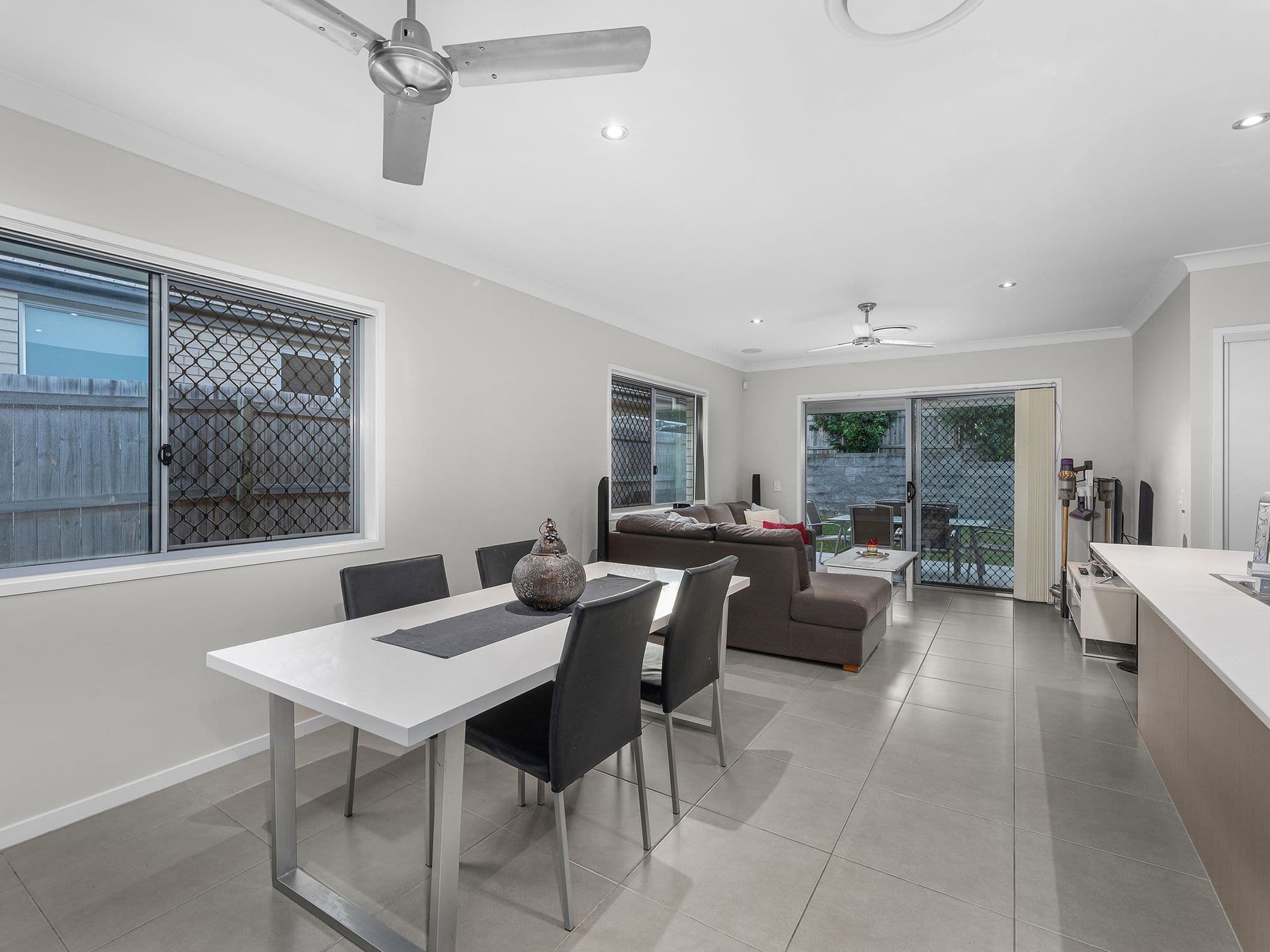 8 Generosity Street, South Ripley QLD 4306, South Ripley - Thumbnail 4