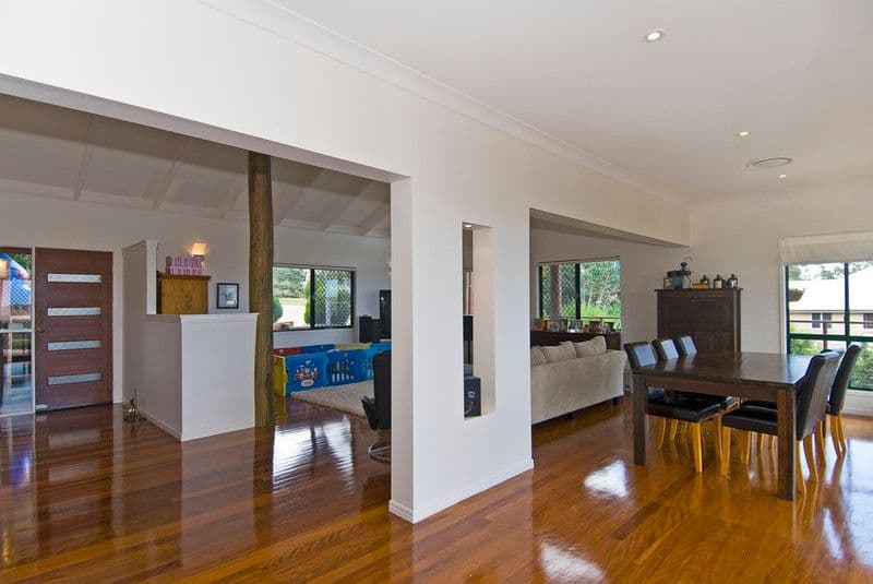 96 Strawberry Road, MUDGEERABA QLD 4213, Mudgeeraba - Thumbnail 2