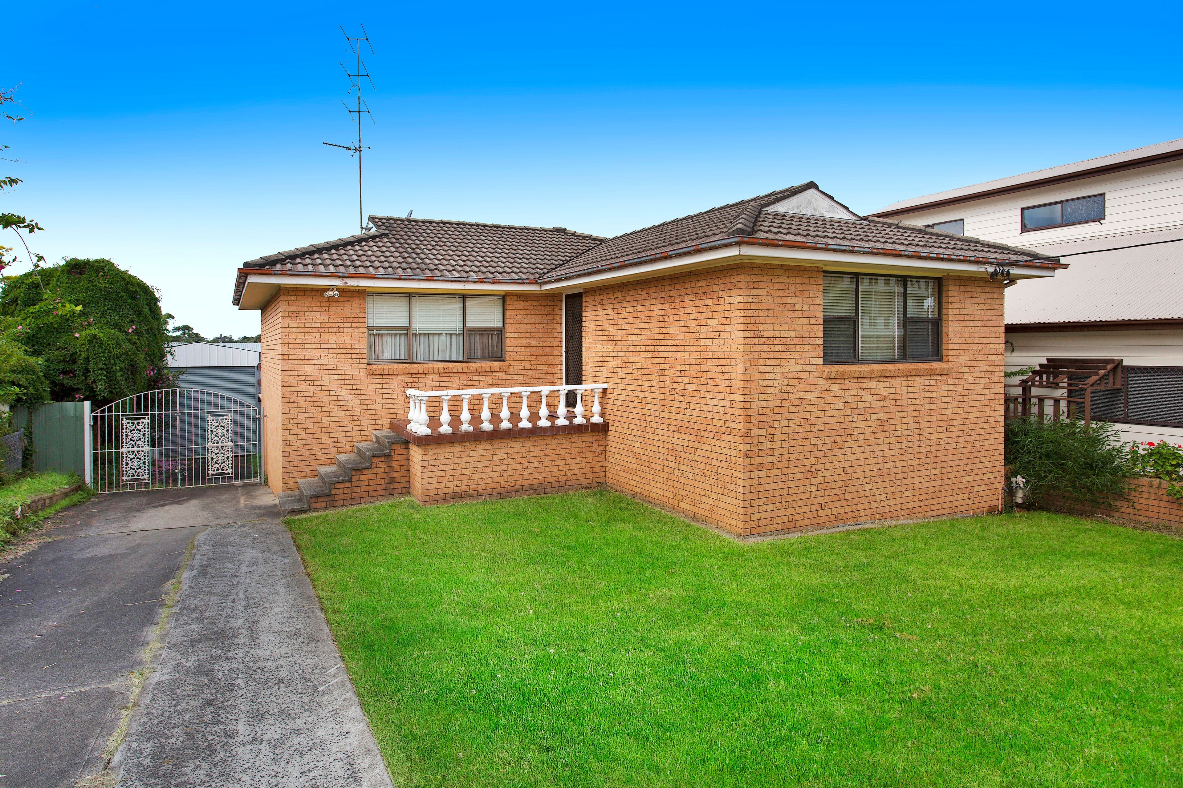 51 Grey Street, Keiraville - Image 1
