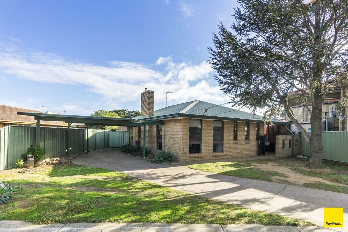 50 Russell Street, Werribee VIC 3030, Werribee - Thumbnail 2