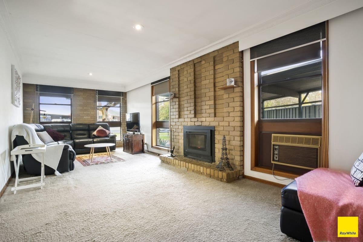 50 Russell Street, Werribee VIC 3030, Werribee - Thumbnail 6