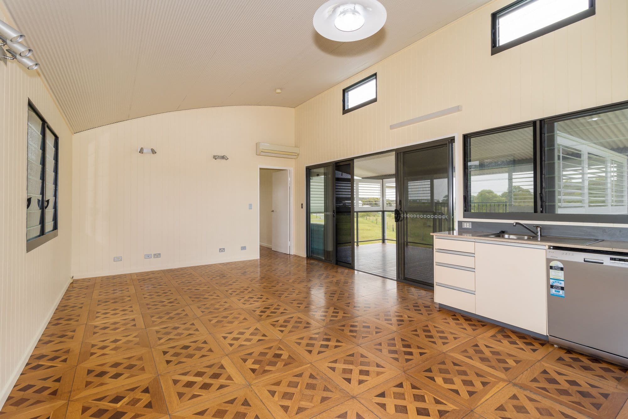 11 Bowarrady Court, River Heads QLD 4655, River Heads - Thumbnail 3