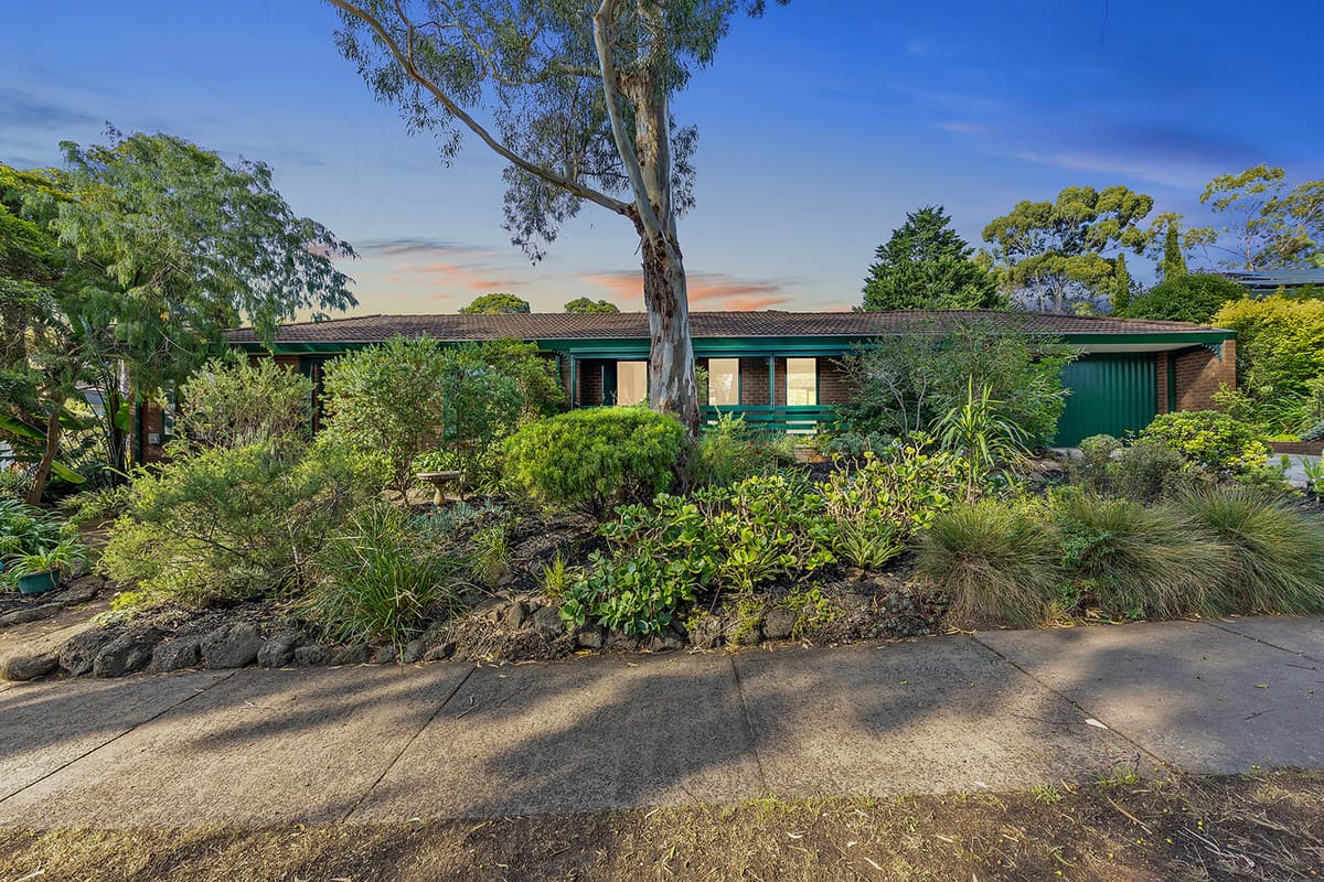 15 Sunnybrook Drive, Wheelers Hill VIC 3150, Wheelers Hill - Thumbnail 2