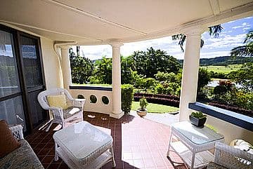 2 Woodchester Close, ROSEMOUNT QLD 4560, Rosemount - Thumbnail 2
