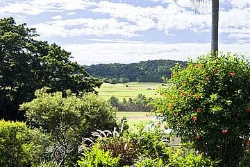 2 Woodchester Close, ROSEMOUNT QLD 4560, Rosemount - Thumbnail 3