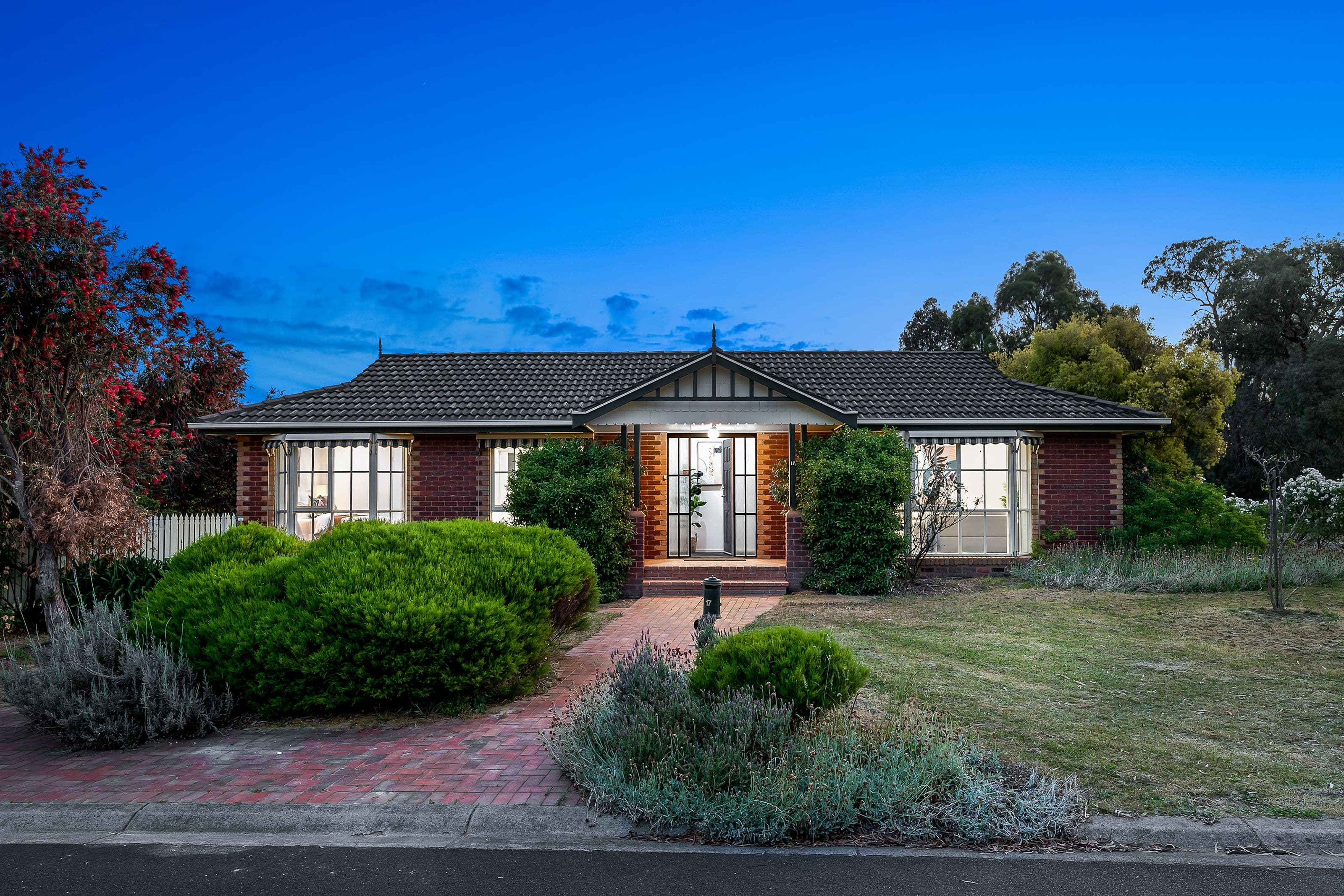 17 Azarow Circuit, Croydon South VIC 3136, Croydon South - Image 1
