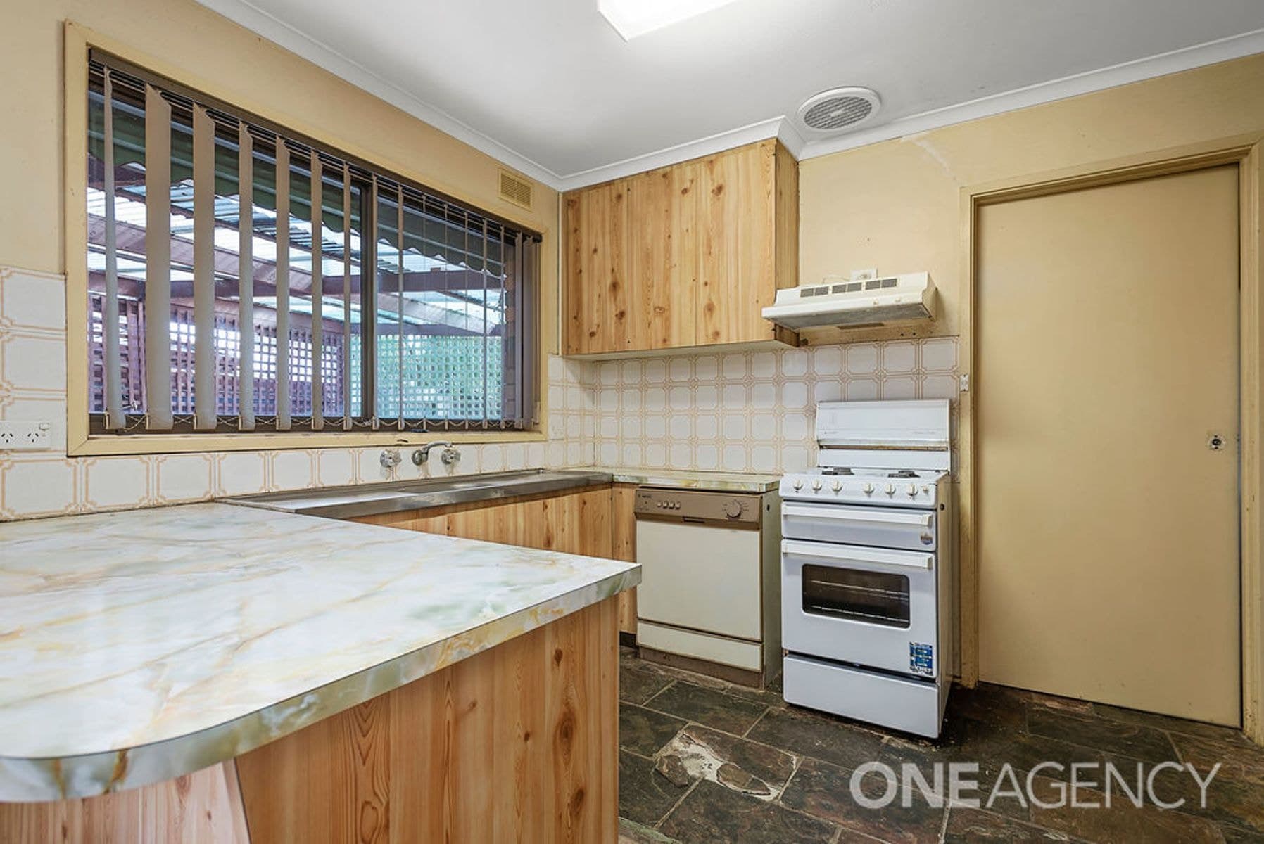 46 Learmonth Street, Sunbury, Sunbury - Thumbnail 3