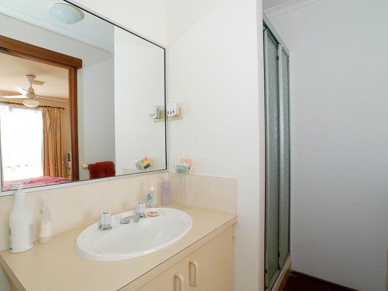 3 Maltravers Crescent, CRANBOURNE NORTH VIC 3977, Cranbourne North - Thumbnail 5