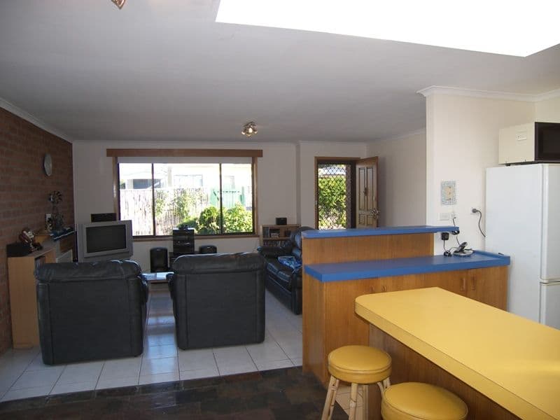 2 Jervis Street, SOUTH ARM TAS 7022, South Arm - Thumbnail 2