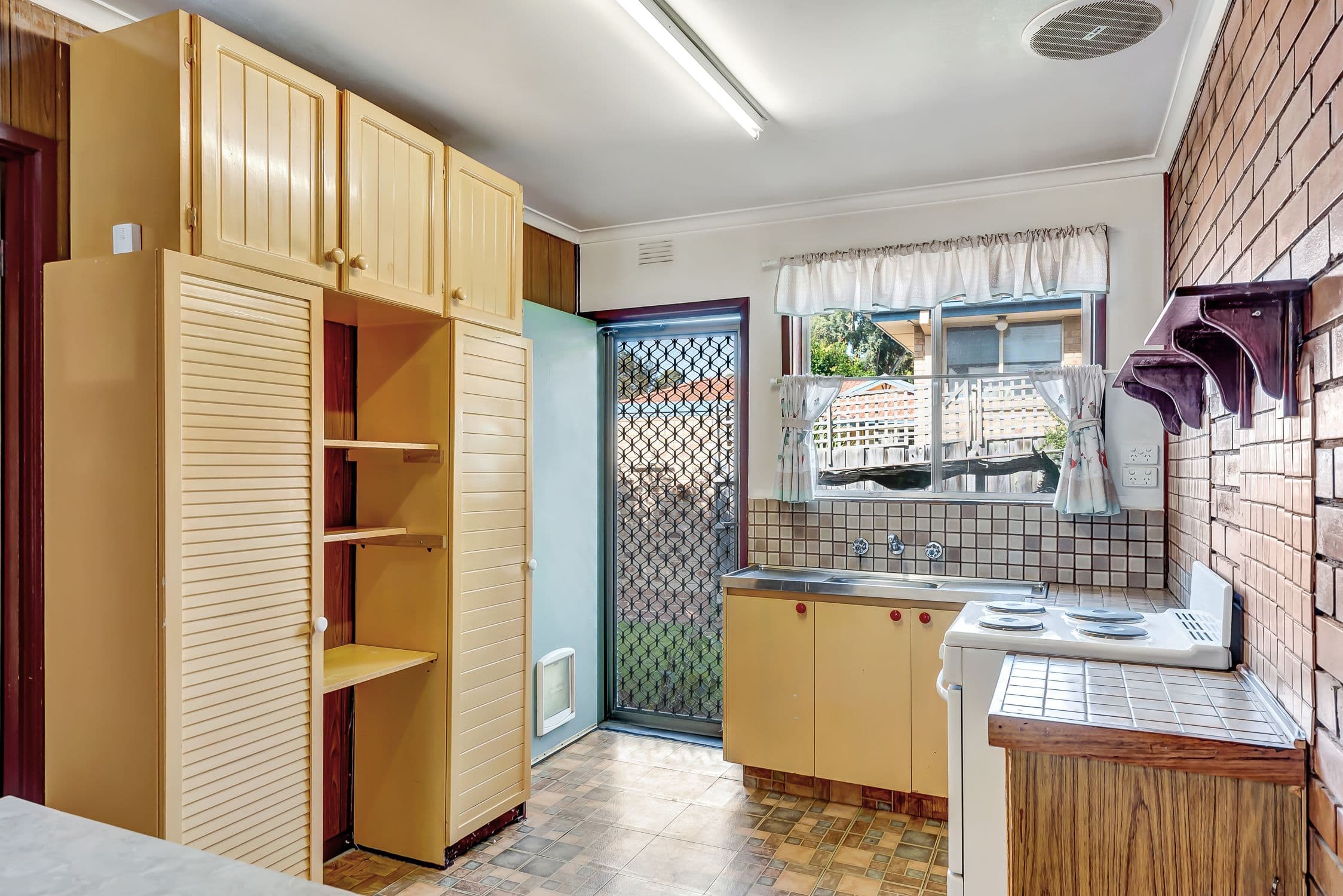 10-12 Ray Street, Croydon VIC 3136, Croydon - Thumbnail 3