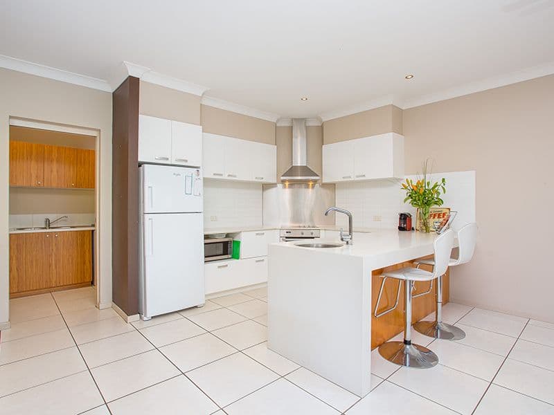 8 Grandis Court, CASHMERE QLD 4500, Cashmere - Thumbnail 8