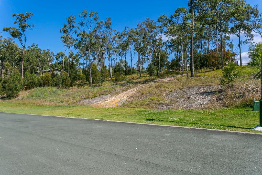 14 Ridgeview Crescent, Bonogin QLD 4213, Bonogin - Thumbnail 8
