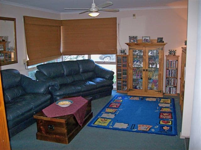 10 Valonia Court, CRAIGIEBURN VIC 3064, Craigieburn - Thumbnail 3