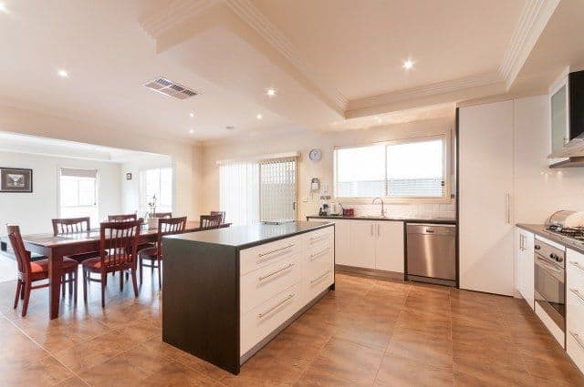 42 Westerfolds Loop, CRAIGIEBURN VIC 3064, Craigieburn - Thumbnail 3