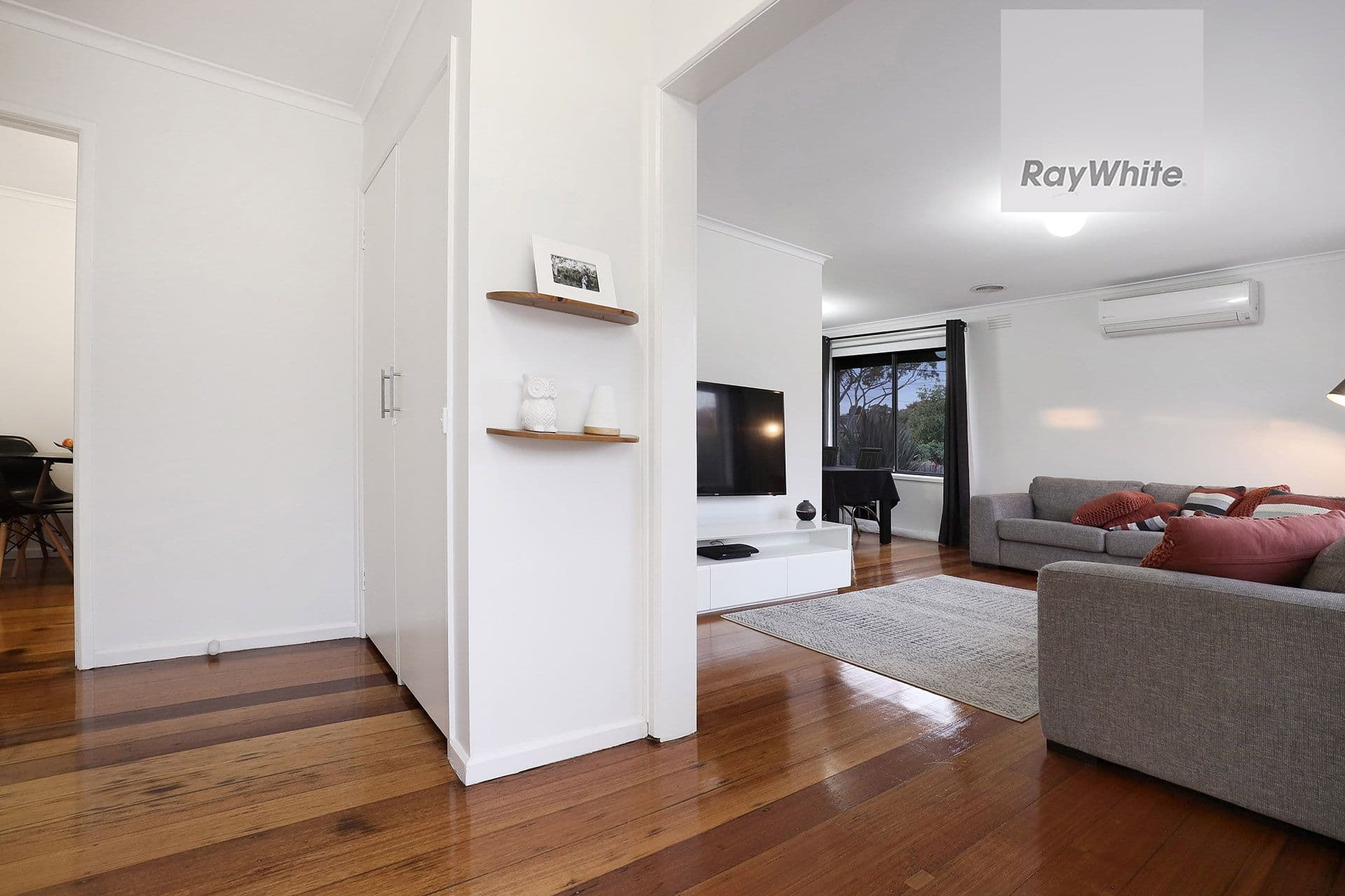 14 Katrina Drive, Gladstone Park VIC 3043, Gladstone Park - Thumbnail 4