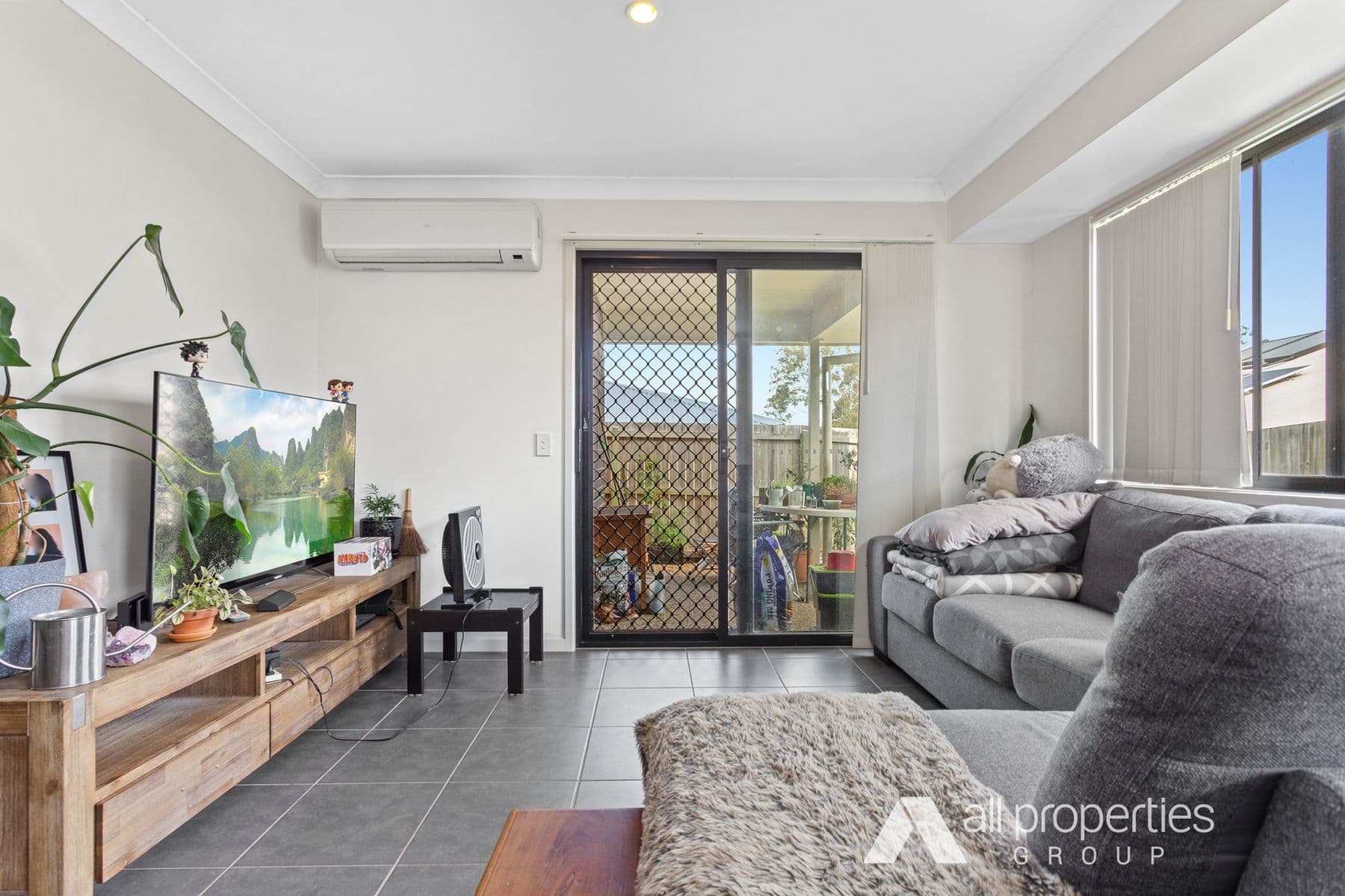 7 Foster Circuit, Hillcrest QLD 4118, Hillcrest - Thumbnail 5