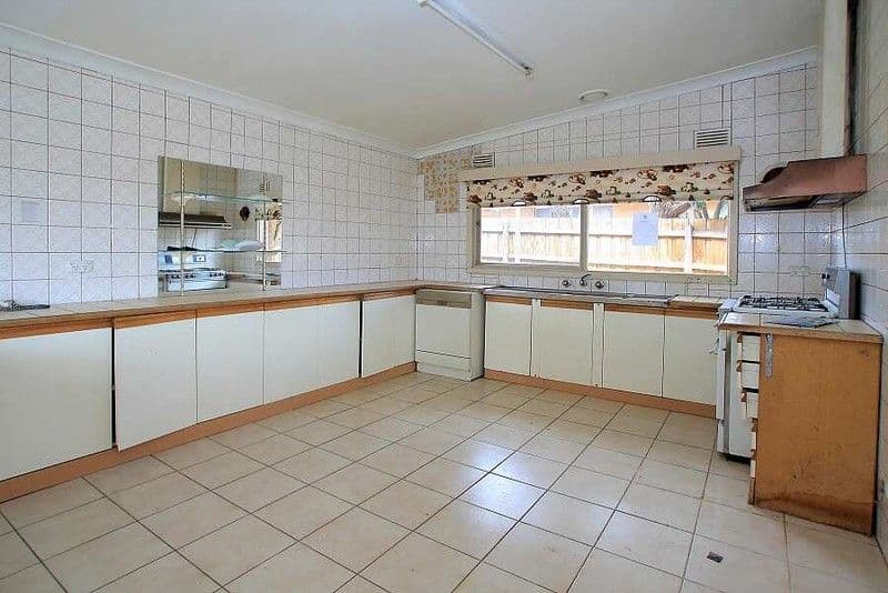 40 Sasses Avenue, BAYSWATER VIC 3153, Bayswater - Thumbnail 2