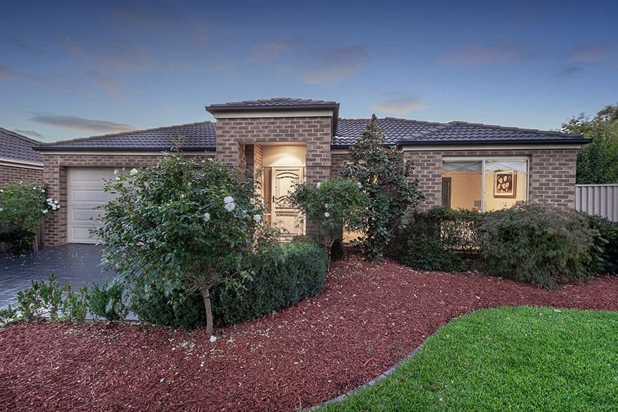 17 Mittagong Rise, Craigieburn VIC 3064, Craigieburn - Image 1