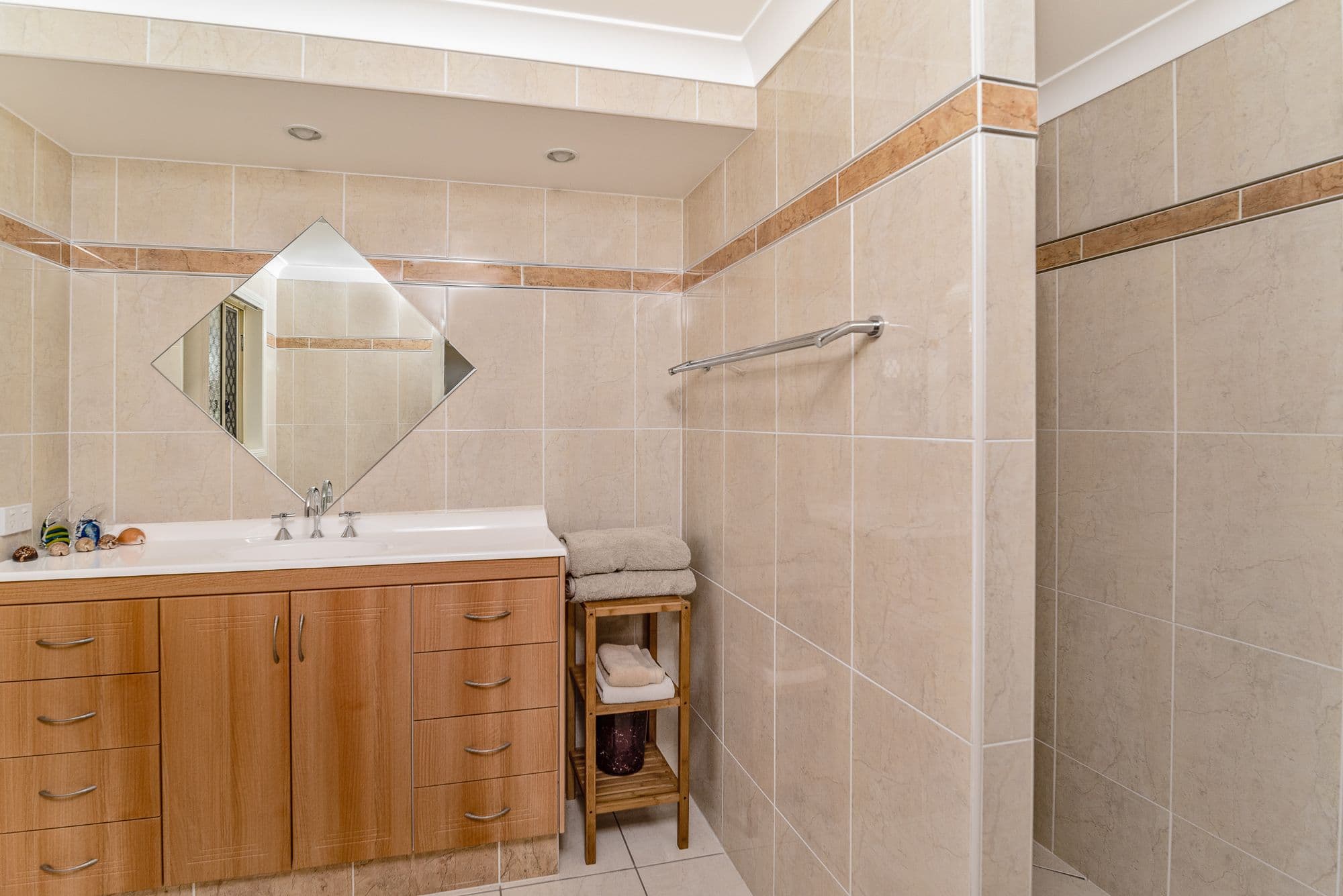 22-24 Broadhurst Court, Gleneagle QLD 4285, Gleneagle - Thumbnail 6