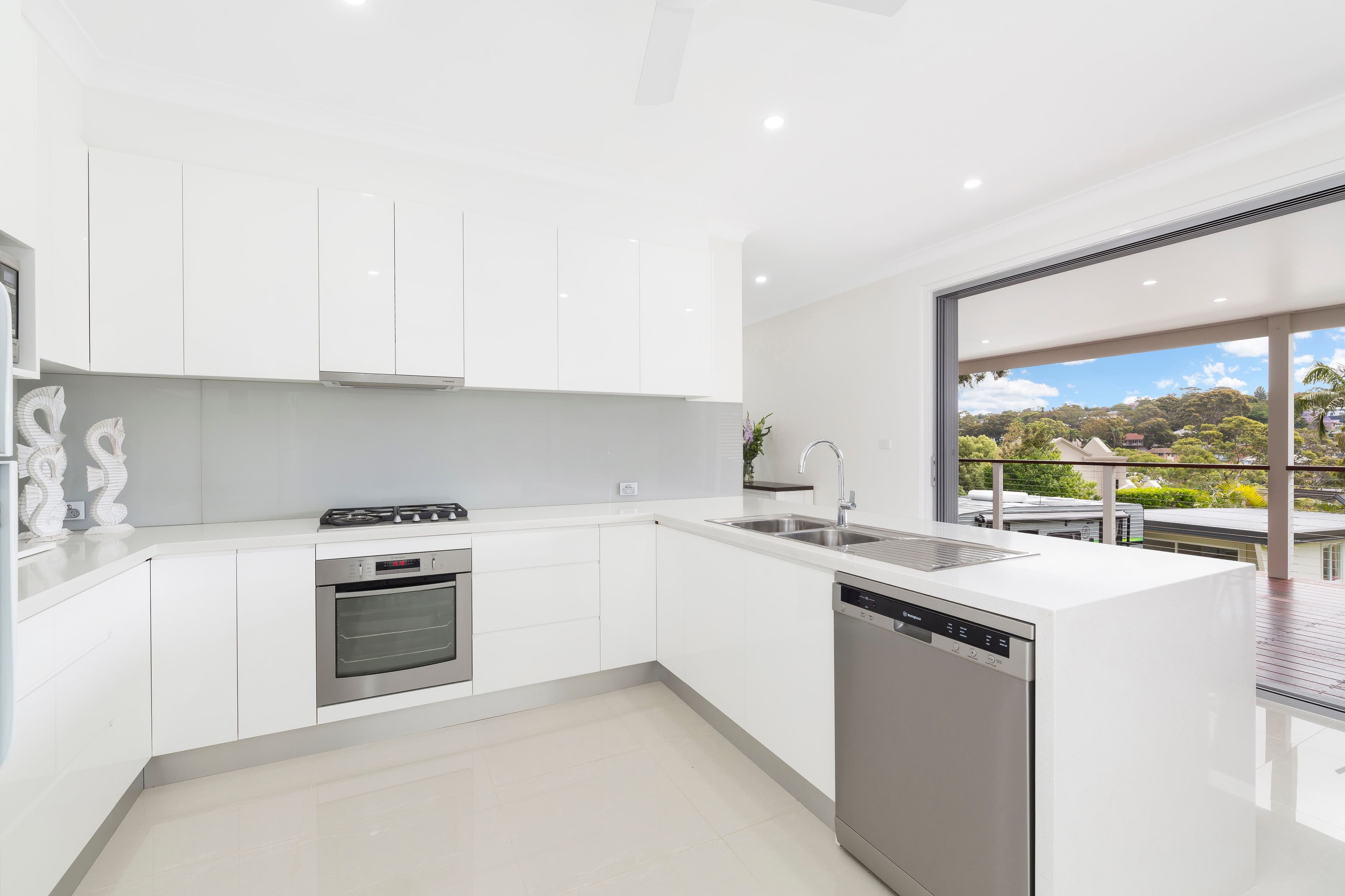 207 Gannons Road, Caringbah South - Thumbnail 3
